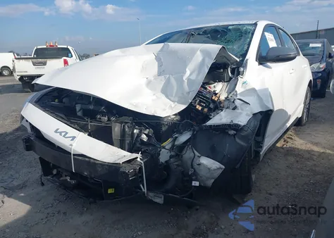 2023 Kia Forte Gt-Line z USA, uszkodzony, nr VIN 3KPF54AD0PE533147